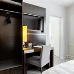 Hotel 22 *