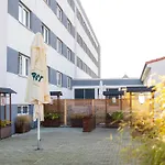 22 * Dessau-Rosslau