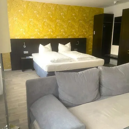 Hotel 22 *