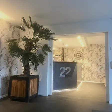22 * Dessau-Rosslau