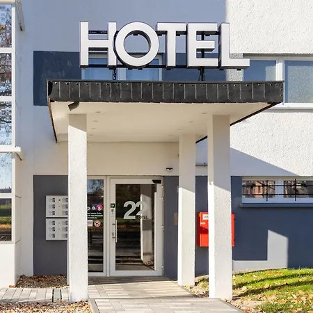 22 * Dessau-Rosslau