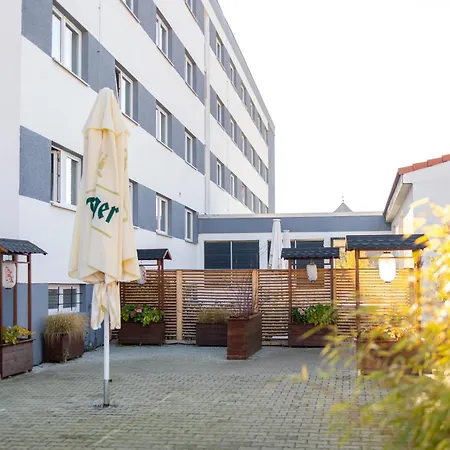 22 * Dessau-Rosslau